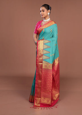 Green Kanjivaram Silk Saree With Blouse Piece