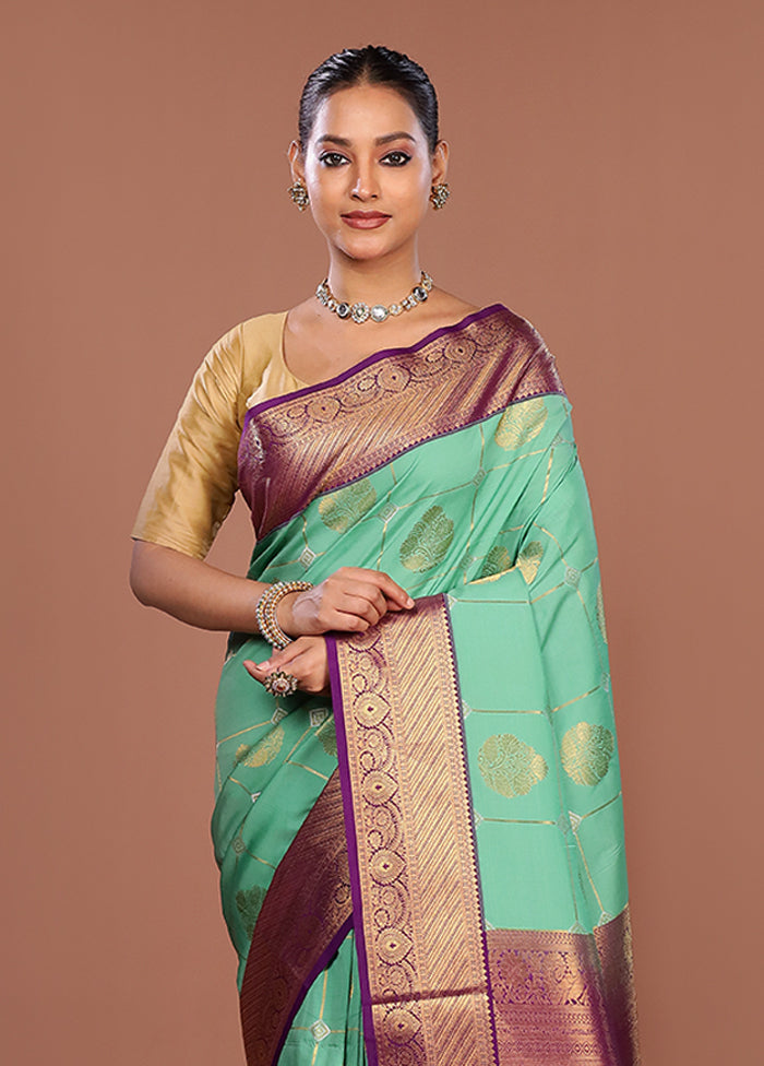 Green Kanjivaram Silk Saree With Blouse Piece