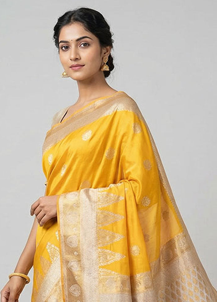 Yellow Kanjivaram Silk Saree With Blouse Piece