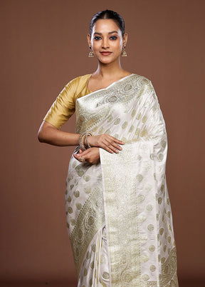 White Banarasi Silk Saree With Blouse Piece