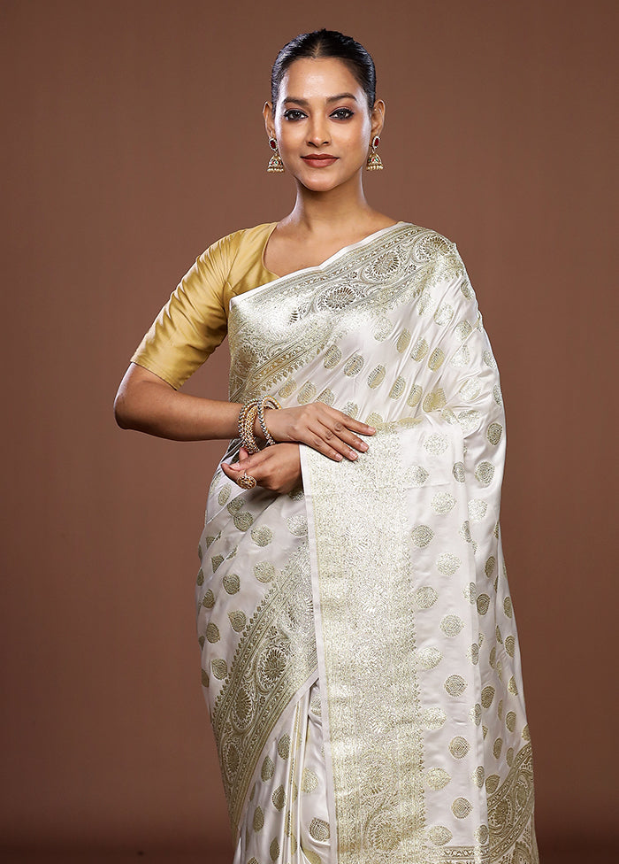 White Banarasi Silk Saree With Blouse Piece