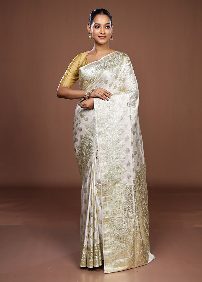 White Banarasi Silk Saree With Blouse Piece