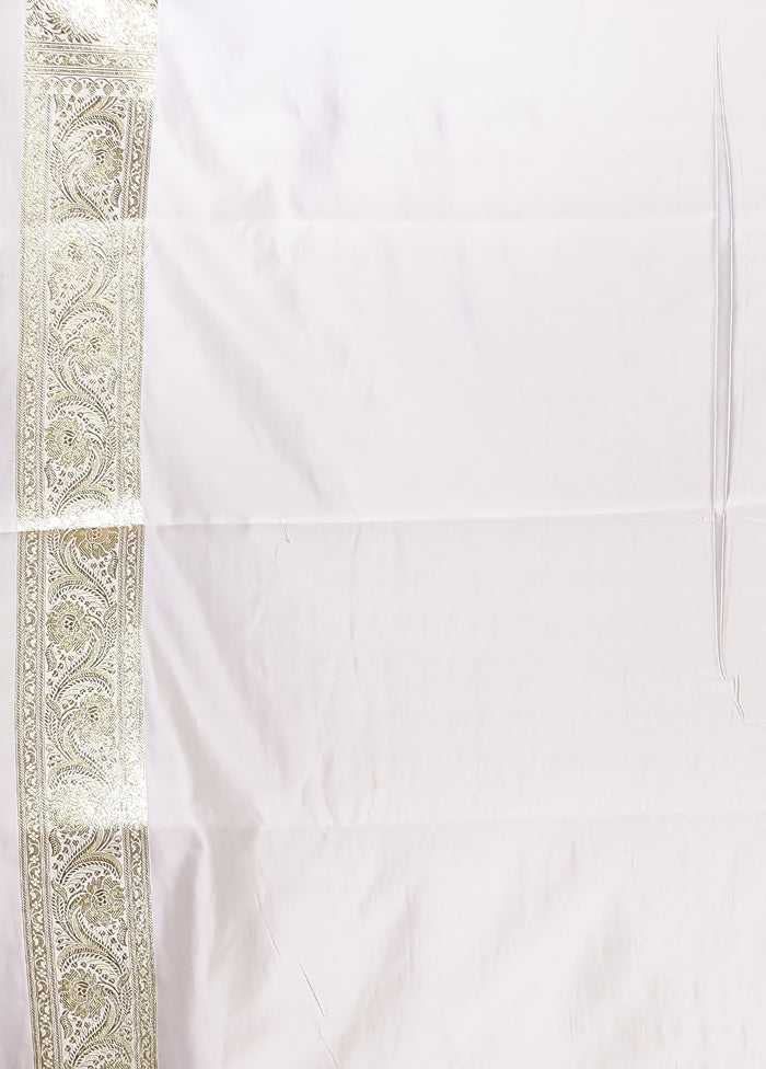 White Banarasi Silk Saree With Blouse Piece
