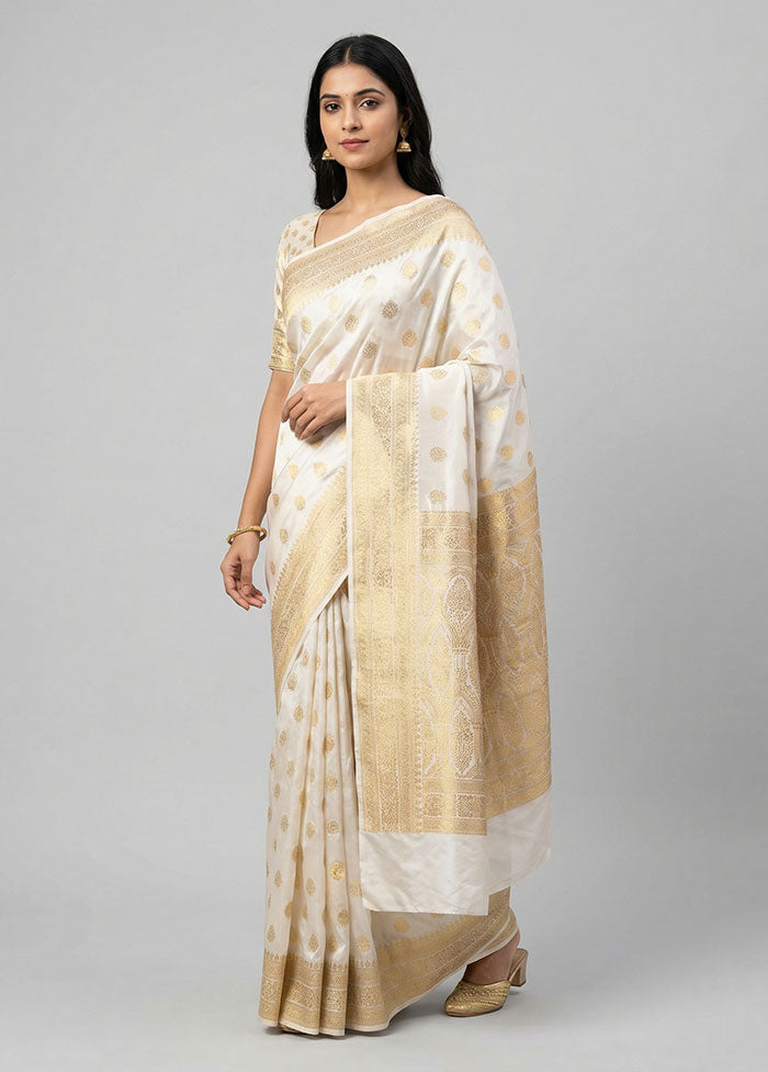 White Banarasi Silk Saree With Blouse Piece