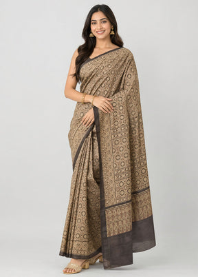 Cream Printed Pure Silk Saree Without Blouse Piece