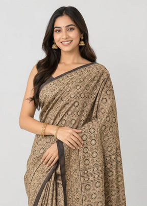 Cream Printed Pure Silk Saree Without Blouse Piece