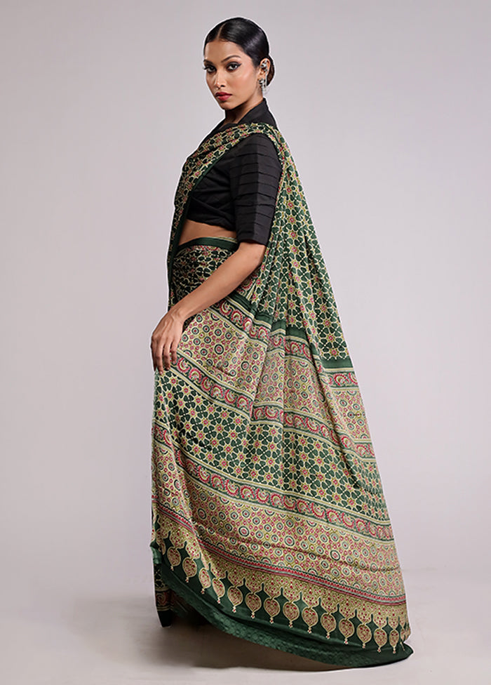 Green Printed Silk Saree With Blouse Piece