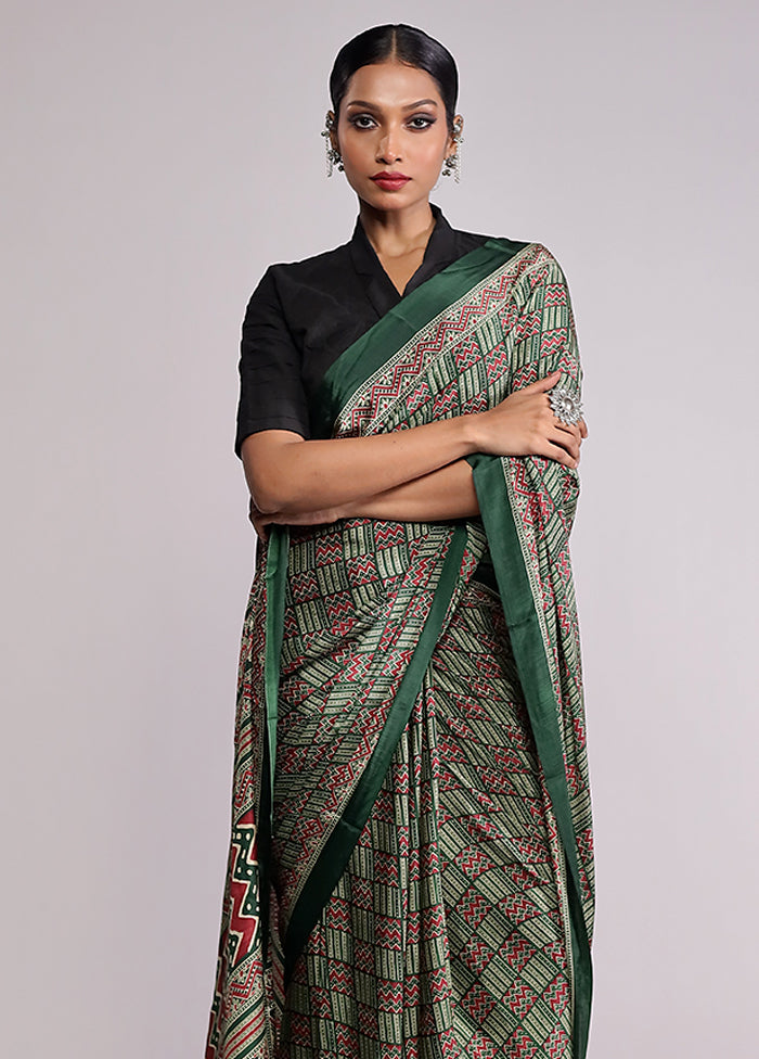 Green Printed Silk Saree With Blouse Piece
