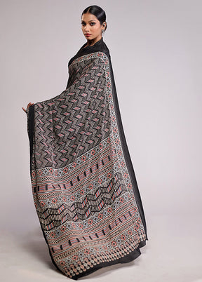Black Printed Silk Saree Without Blouse Piece
