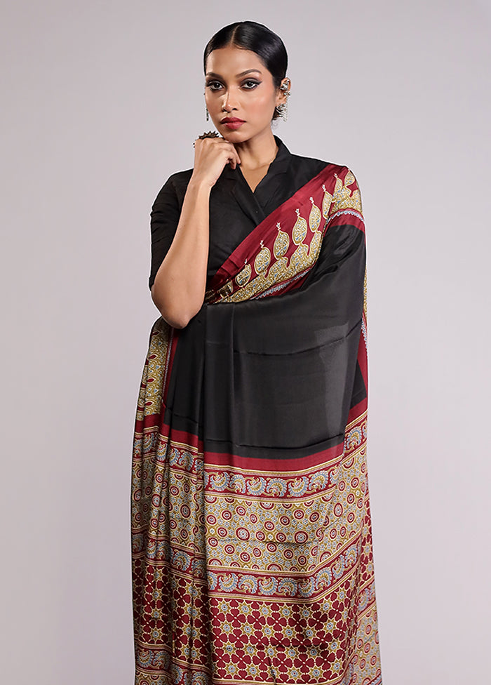 Black Printed Silk Saree With Blouse Piece