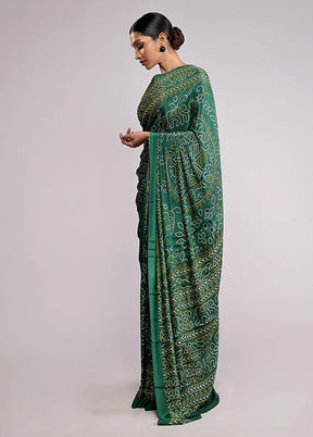 Green Printed Silk Saree With Blouse Piece