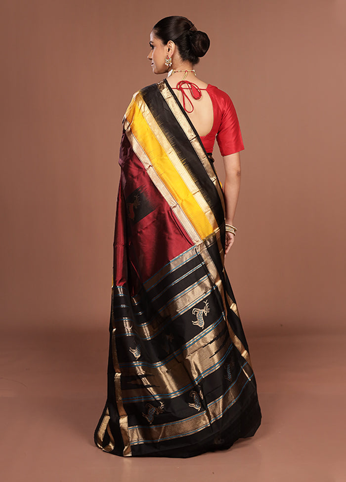 Maroon Handloom Kanchipuram Pure Silk Saree With Blouse Piece