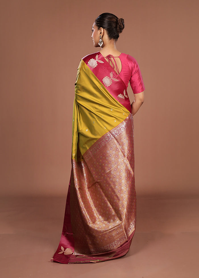 Green Dupion Silk Saree With Blouse Piece