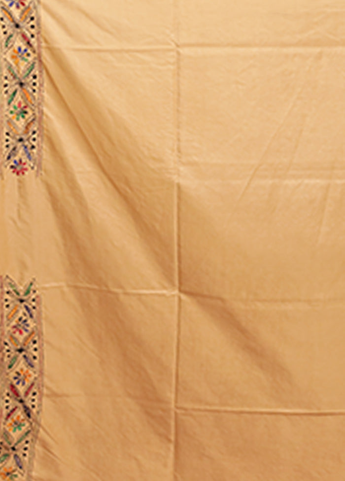 Cream Kantha Stitch Silk Saree With Blouse Piece