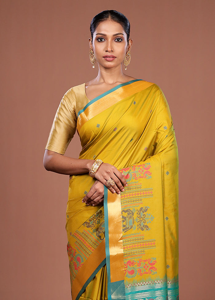 Green Dupion Silk Saree With Blouse Piece
