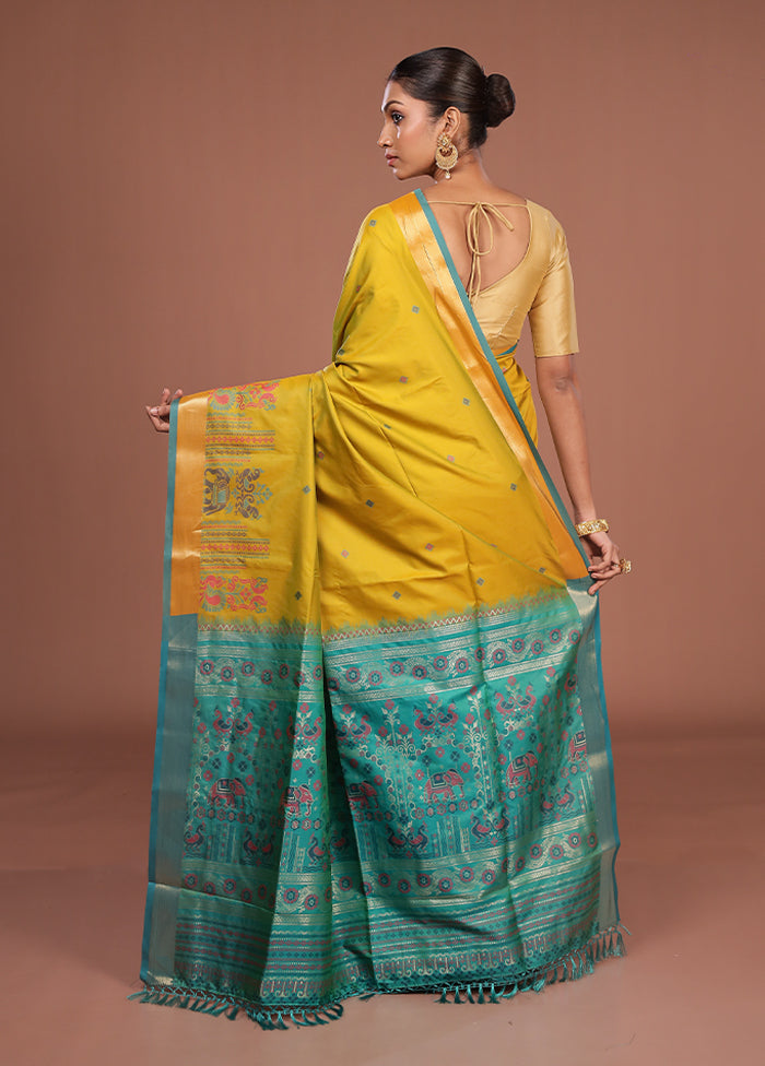 Green Dupion Silk Saree With Blouse Piece