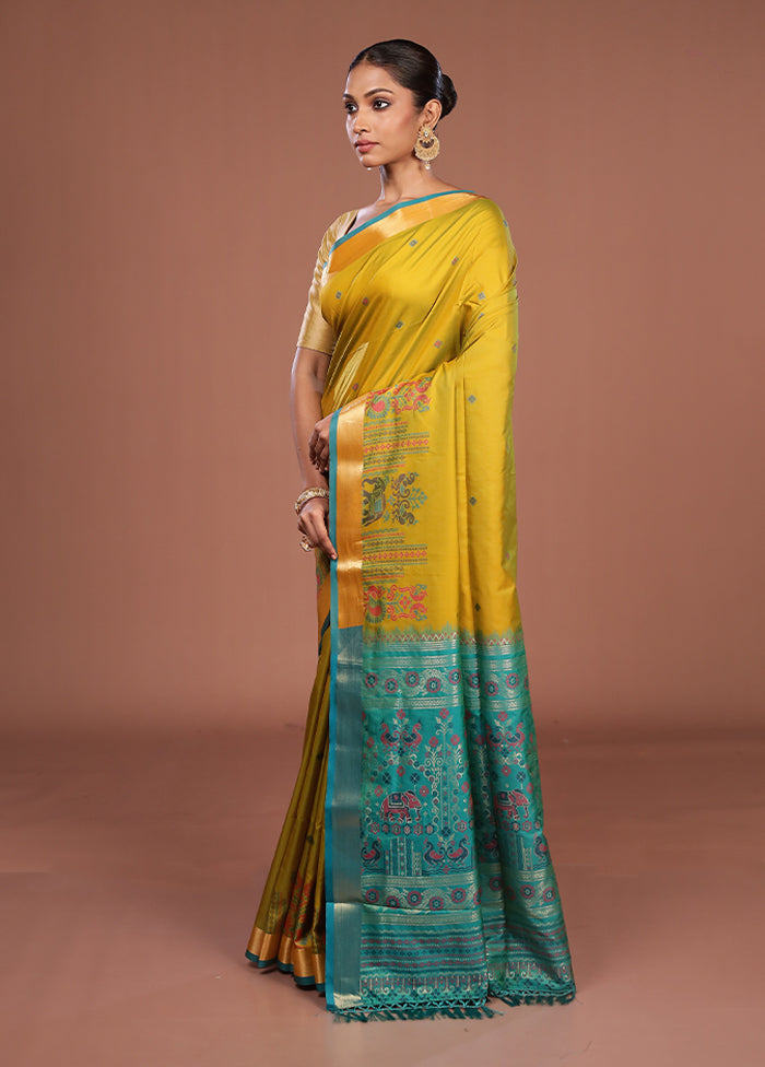 Green Dupion Silk Saree With Blouse Piece