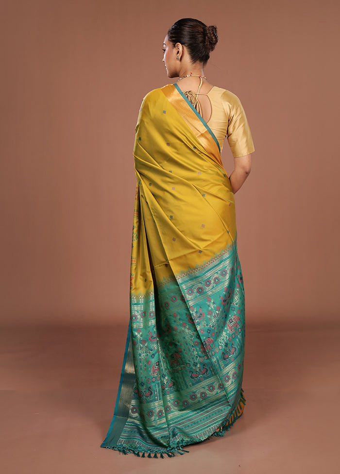 Green Dupion Silk Saree With Blouse Piece