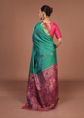 Green Dupion Silk Saree With Blouse Piece