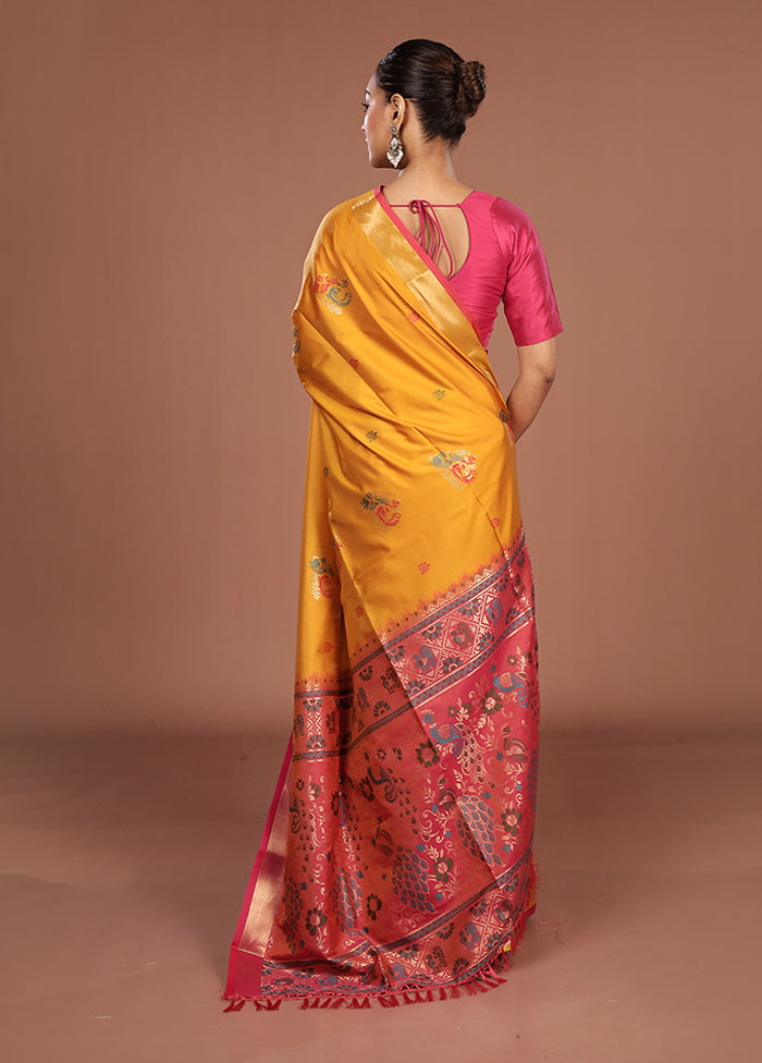 Yellow Dupion Silk Saree With Blouse Piece