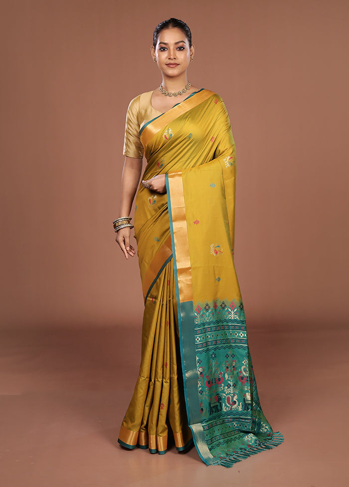 Green Dupion Silk Saree With Blouse Piece