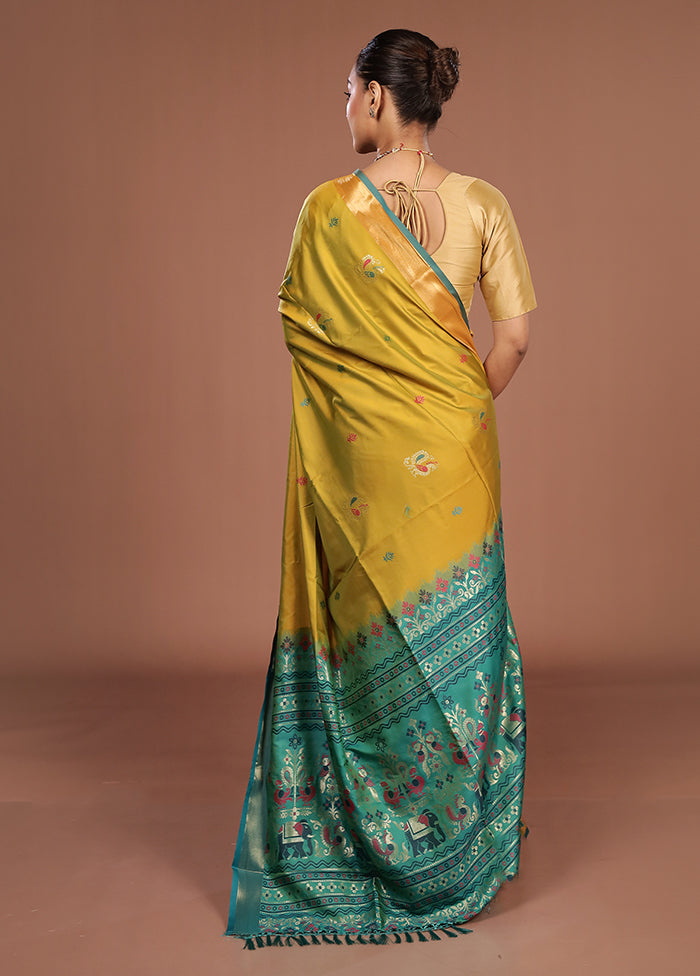 Green Dupion Silk Saree With Blouse Piece