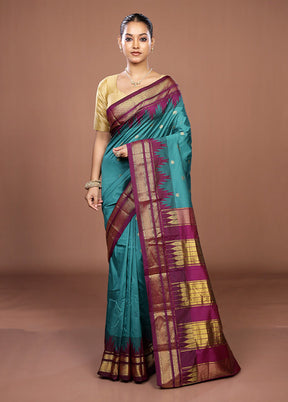Green Kanjivaram Silk Saree With Blouse Piece