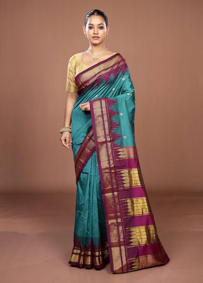 Green Kanjivaram Silk Saree With Blouse Piece