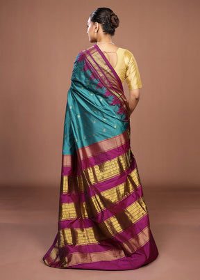 Green Kanjivaram Silk Saree With Blouse Piece