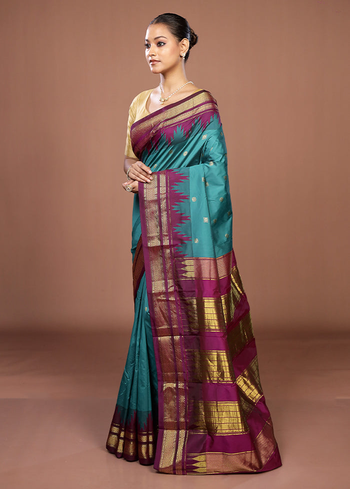 Green Kanjivaram Silk Saree With Blouse Piece