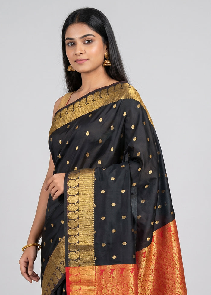Black Kanjivaram Silk Saree With Blouse Piece
