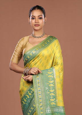 Green Dupion Silk Saree With Blouse Piece