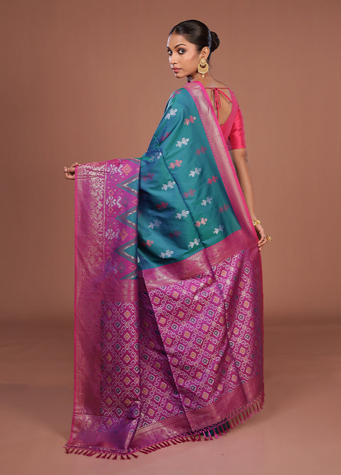 Green Dupion Silk Saree With Blouse Piece