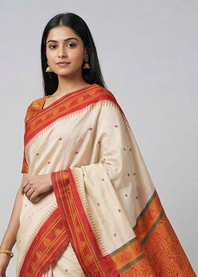 White Kanjivaram Silk Saree With Blouse Piece