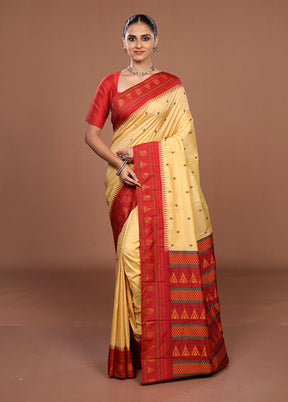 Cream Kanjivaram Silk Saree With Blouse Piece