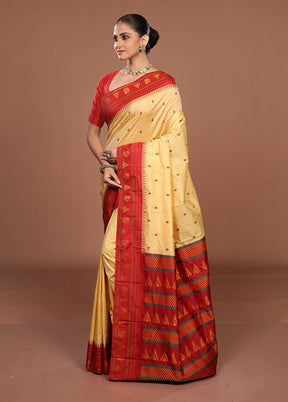 Cream Kanjivaram Silk Saree With Blouse Piece