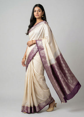 White Handloom Dupion Pure Silk Saree With Blouse Piece