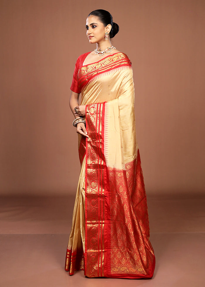 Cream Handloom Kanjivaram Pure Silk Saree With Blouse Piece