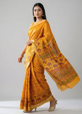 Yellow Printed Silk Saree Without Blouse Piece