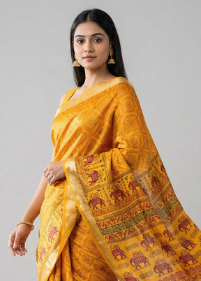 Yellow Printed Silk Saree Without Blouse Piece