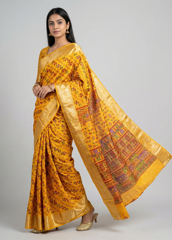 Yellow Printed Silk Saree Without Blouse Piece