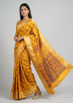 Yellow Printed Silk Saree Without Blouse Piece