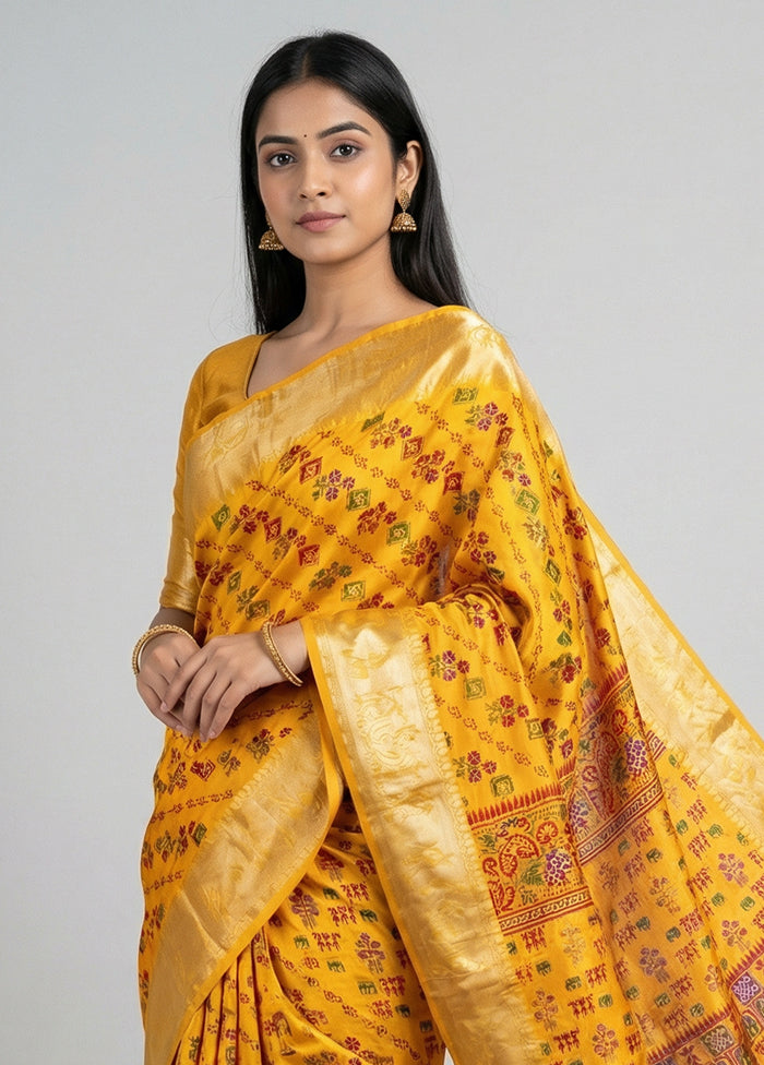 Yellow Printed Silk Saree Without Blouse Piece