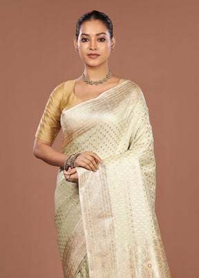 Green Banarasi Silk Saree With Blouse Piece
