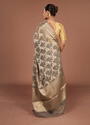 Grey Kora Silk Saree With Blouse Piece