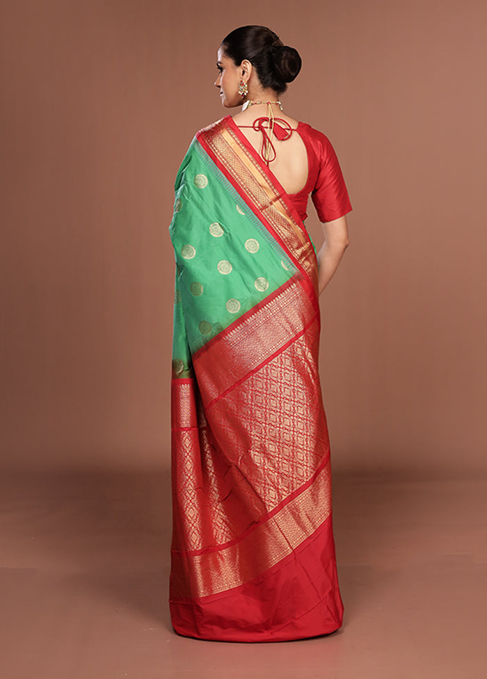 Green Kanjivaram Silk Saree With Blouse Piece