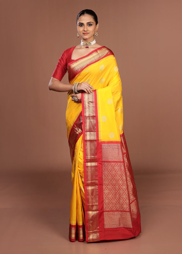 Yellow Kanjivaram Silk Saree With Blouse Piece