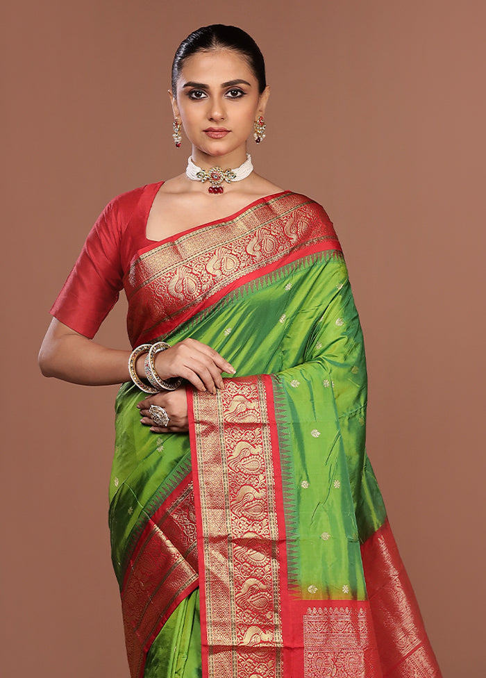 Green Kanjivaram Silk Saree With Blouse Piece