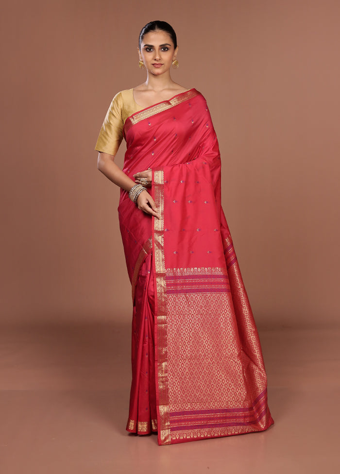 Red Kanjivaram Silk Saree With Blouse Piece