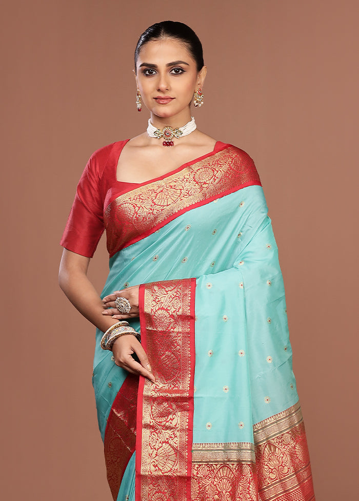 Green Kanjivaram Silk Saree With Blouse Piece